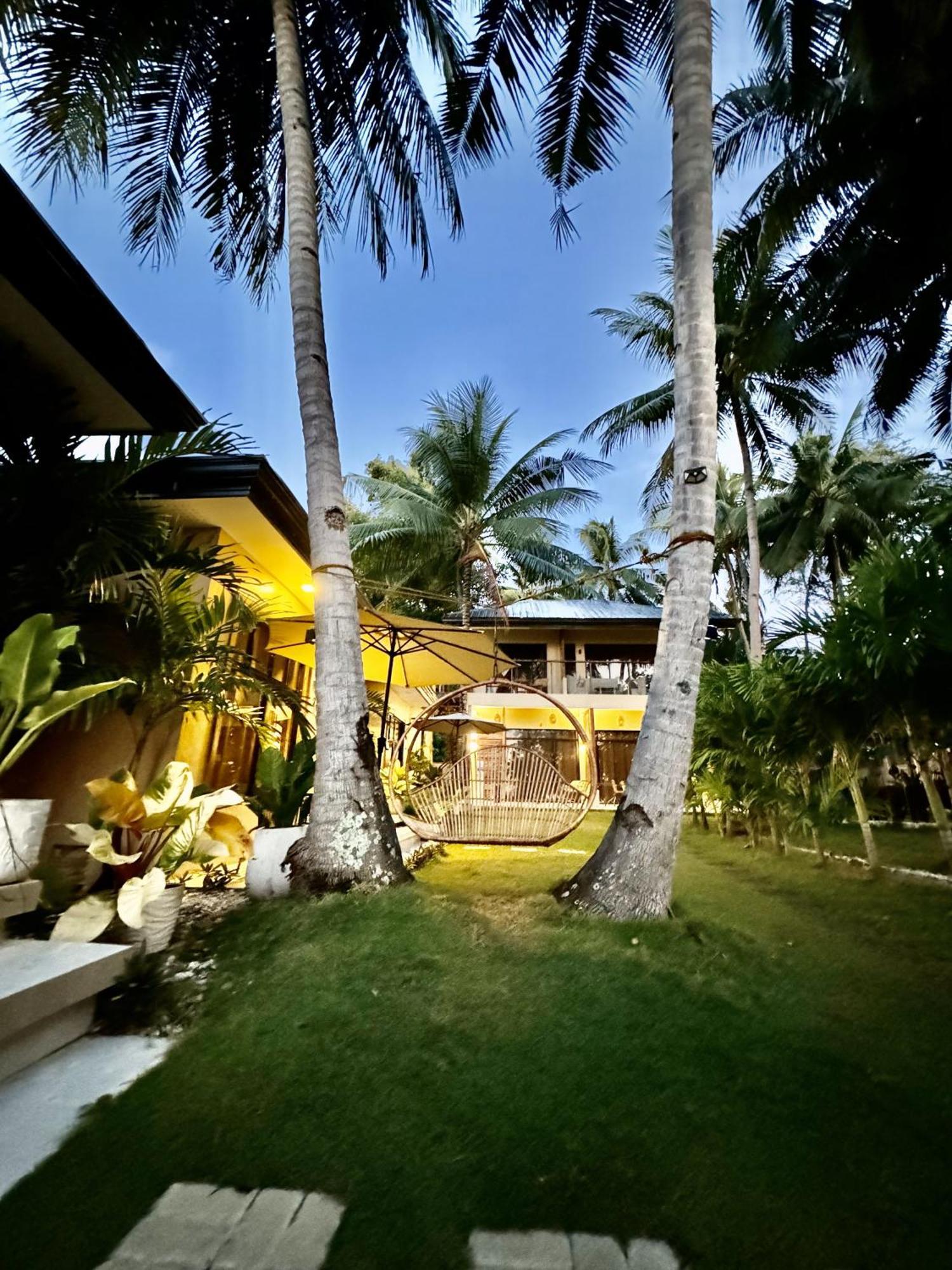 Southseas Beach Resort And Dive Center Santander Dış mekan fotoğraf